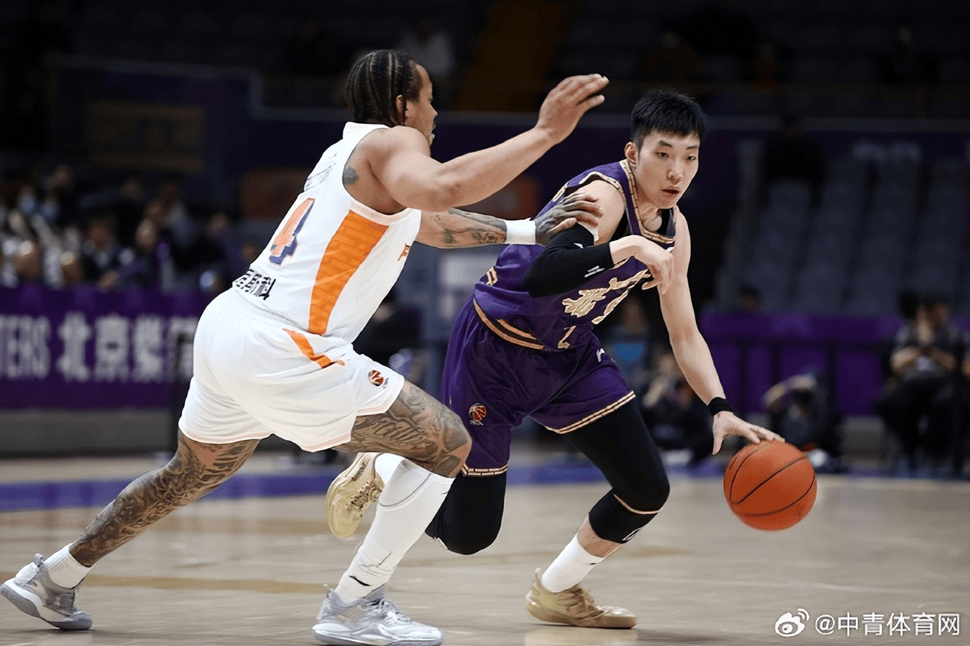 爱游戏官网-关于清晨托特纳姆绝杀压哨——CBA季后赛节点到来；更衣室稳定；纪律约束更严格的信息